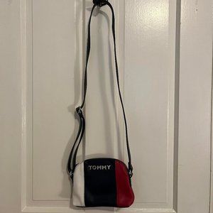 Tommy Hilfiger mini purse
